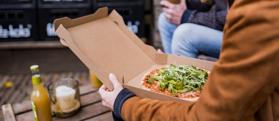 Die Pizzabox korrekt entsorgen Die Pizzabox korrekt entsorgen